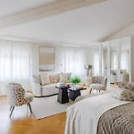 The Marble Penthouse * Lucca